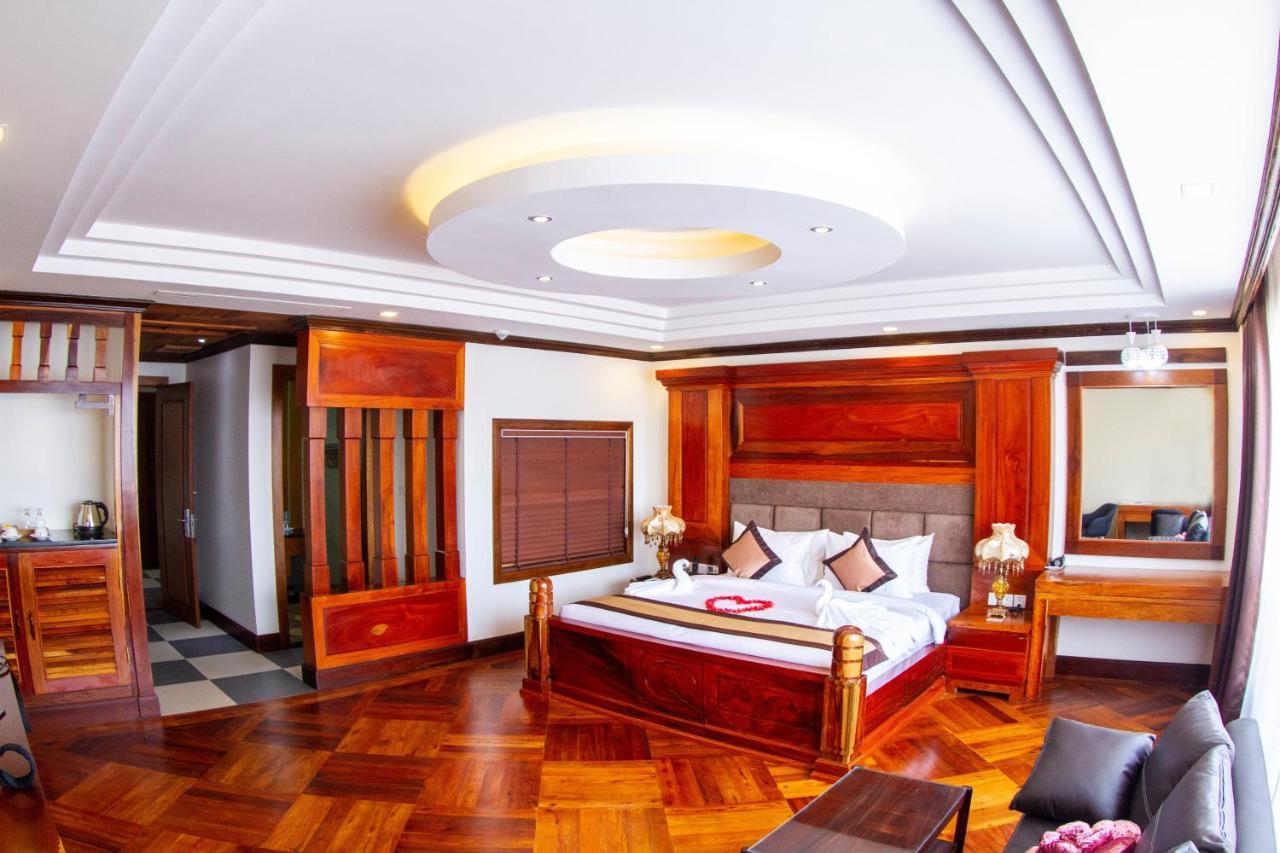 Kampong Thom Palace Hotel Zewnętrze zdjęcie