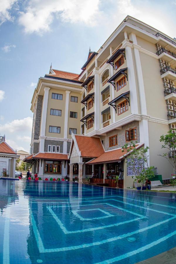 Kampong Thom Palace Hotel Zewnętrze zdjęcie