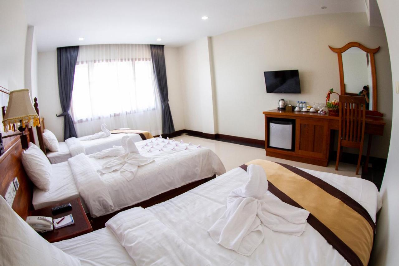Kampong Thom Palace Hotel Zewnętrze zdjęcie