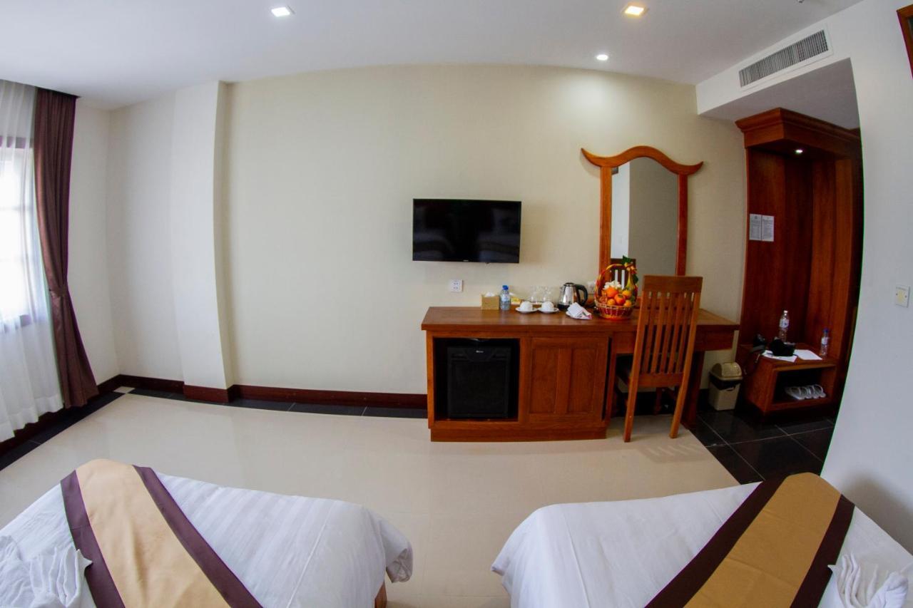 Kampong Thom Palace Hotel Zewnętrze zdjęcie