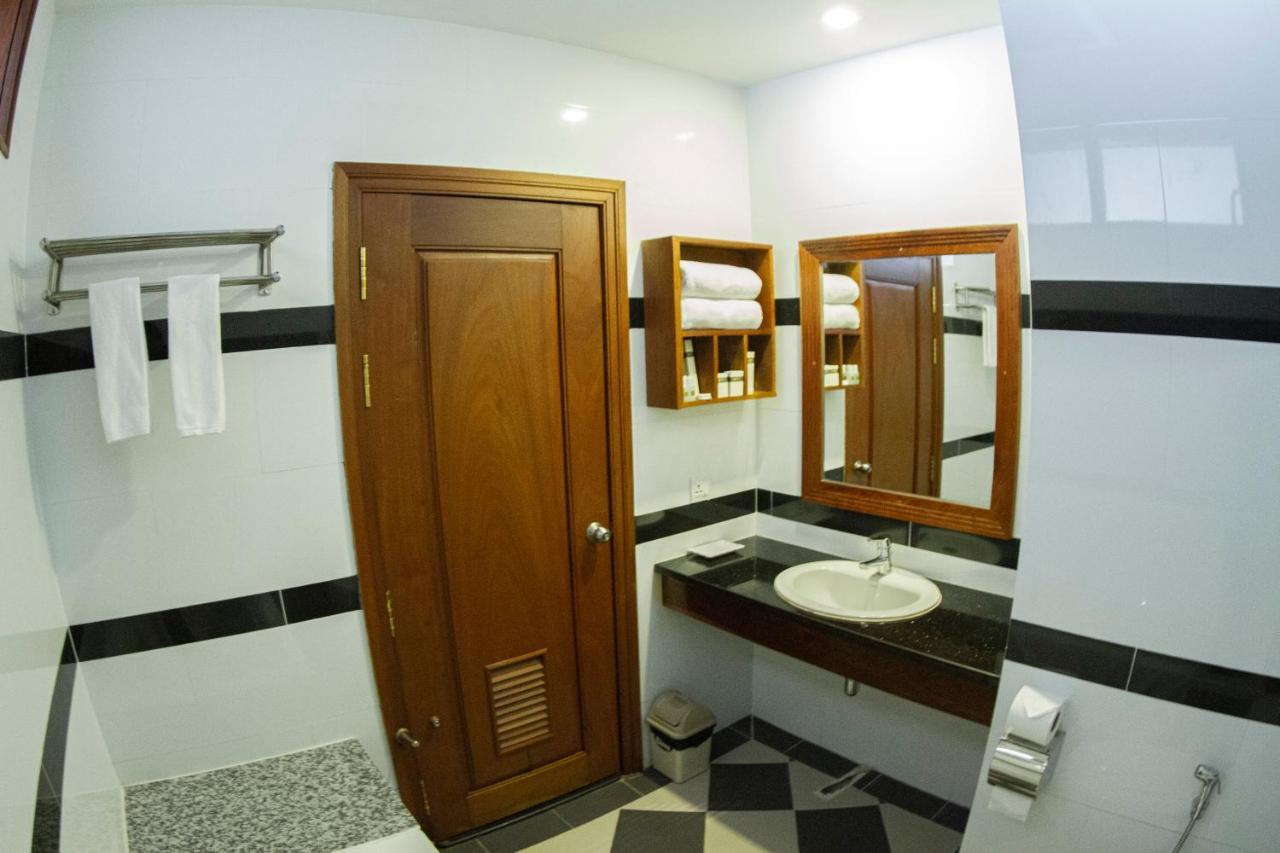 Kampong Thom Palace Hotel Zewnętrze zdjęcie